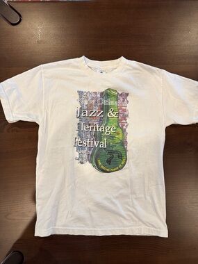 Vintage 2006 Official New Orleans Jazz Fest T shirt